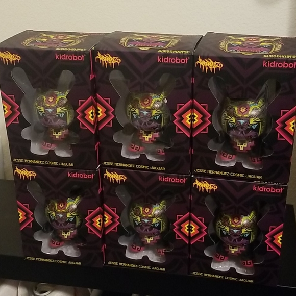 Kidrobot UrbanAztec vinyl - Picture 1 of 3